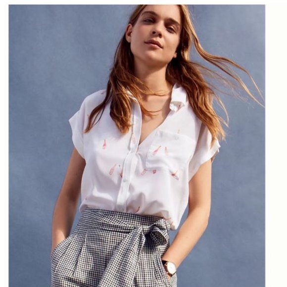 Anthropologie Tops - Rails Bubbly Bottle-Printed Button-down By Rails from Anthropologie – Size Small